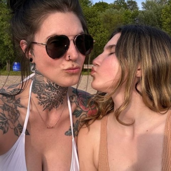 Meet your Posher, Lindsey - Picture 1 of 1